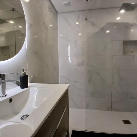 Casinha Ferias T1 100m Dom wakacyjny